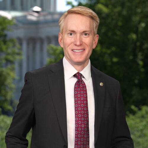 James_Lankford_official_portrait,_118th_Congress_(mid-cropped_2).jpg