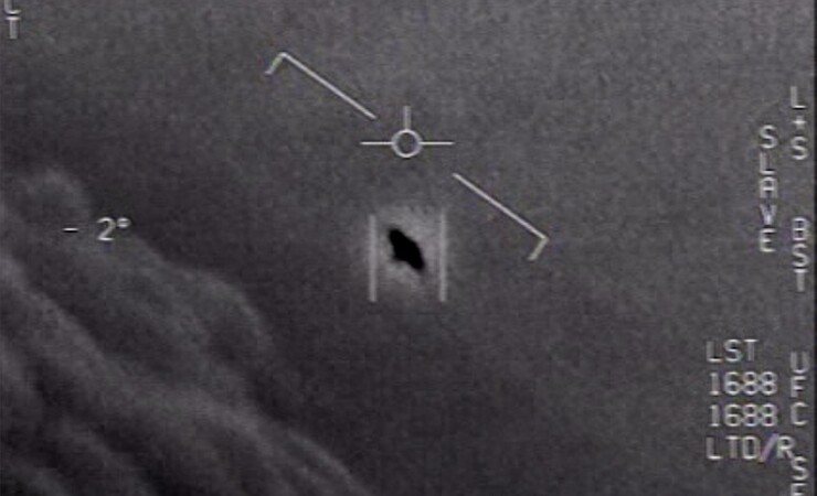 Navy video still of UFO