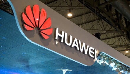 huawei-logo-at-expo.jpg