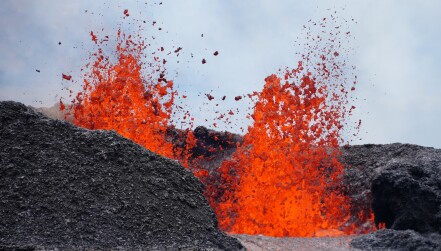 kilauea-erupting-vent-2023.png