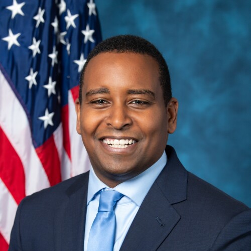 Joe_Neguse,_official_portrait,_116th_Congress.jpg