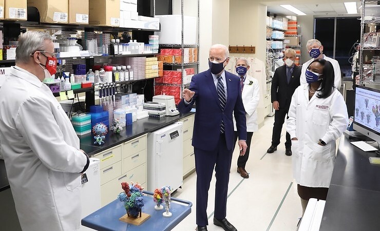 Biden visits NIH