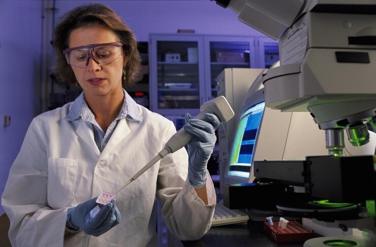 Laurie Locascio working in a research lab at the National Institute of Standards and Technology.