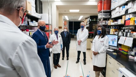 Fauci, Collins, Graham, and Zients meet with Biden during tour of NIH Viral Pathogenesis Lab