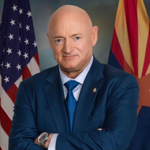 Mark_Kelly,_Official_Portrait_117th.jpg